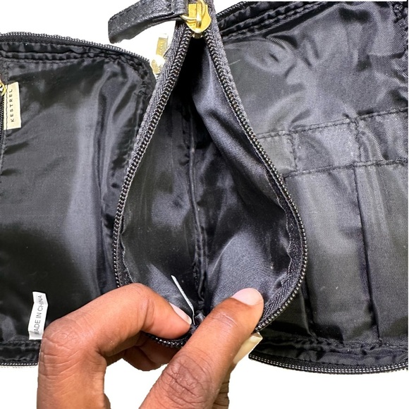 Kestrel Cosmetic Bag - Picture 4 of 8